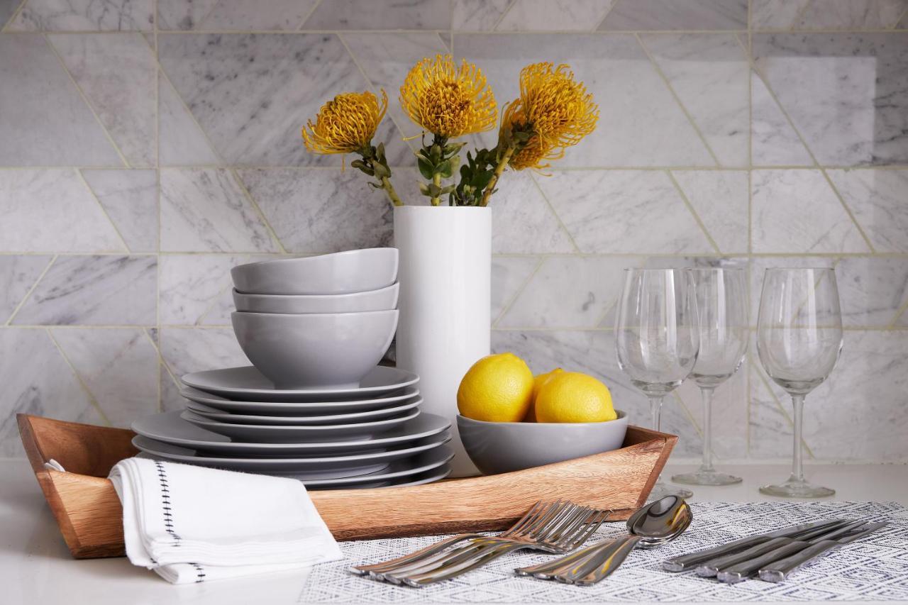 Sentral Michigan Avenue Aparthotel Chicago Exterior foto Dinnerware